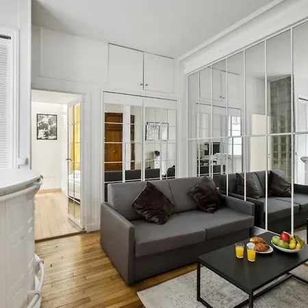 - La Defense Apartman Neuilly-sur-Seine